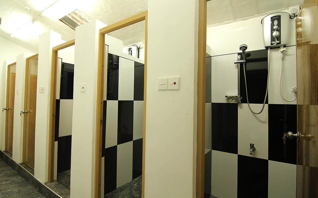 2In1 Kandy Hostel Ngoại thất bức ảnh