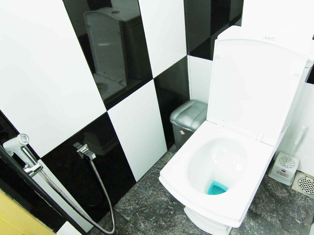 2In1 Kandy Hostel Ngoại thất bức ảnh